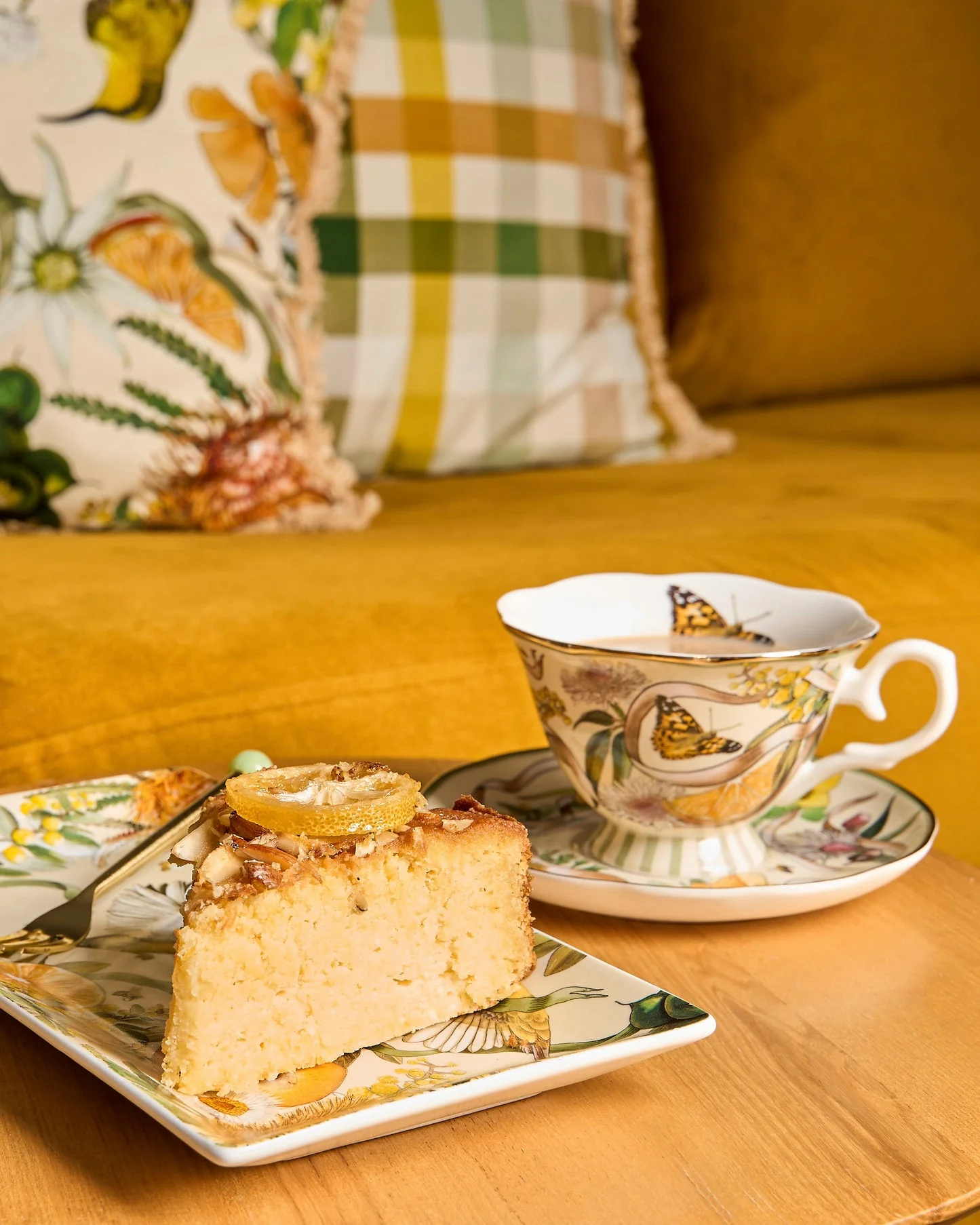 La La Land 'Golden Hour' Tea Cup & Saucer - Image 3