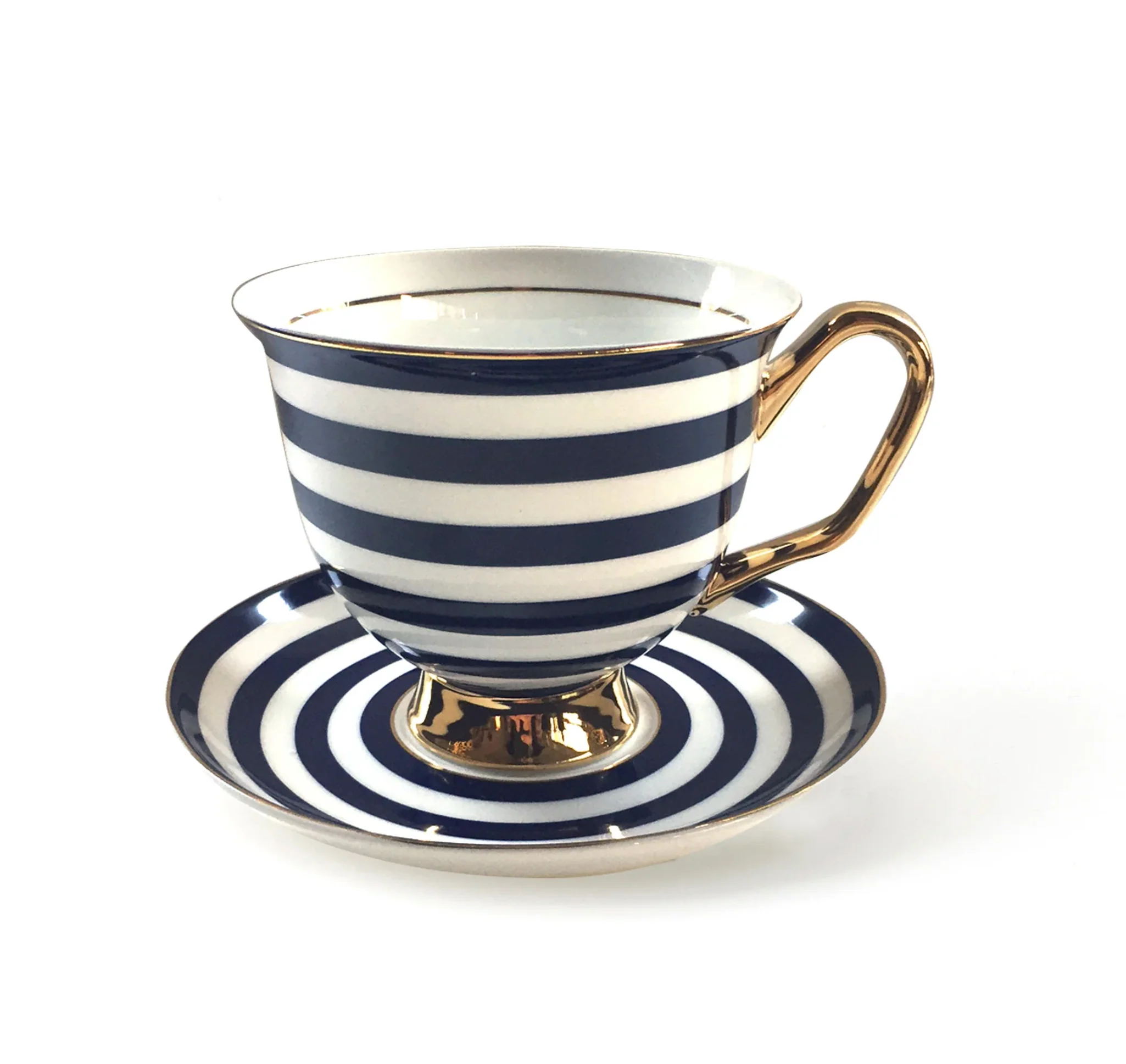 LyndalT XL Teacup & Saucer - Image 3
