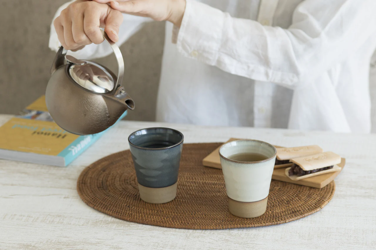Zero Japan Stone Grey Teacup - Image 2